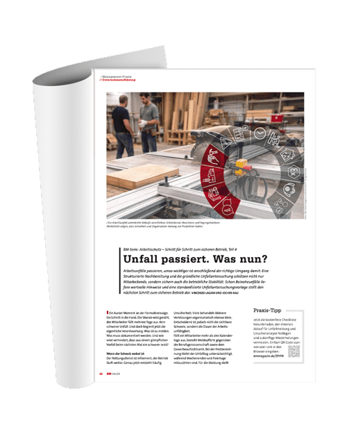 17714459_2101.i518.006_realistic_magazine_mockup_abstract_design